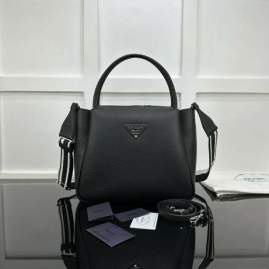 Picture of Prada Handbags _SKUfw208371850fw
